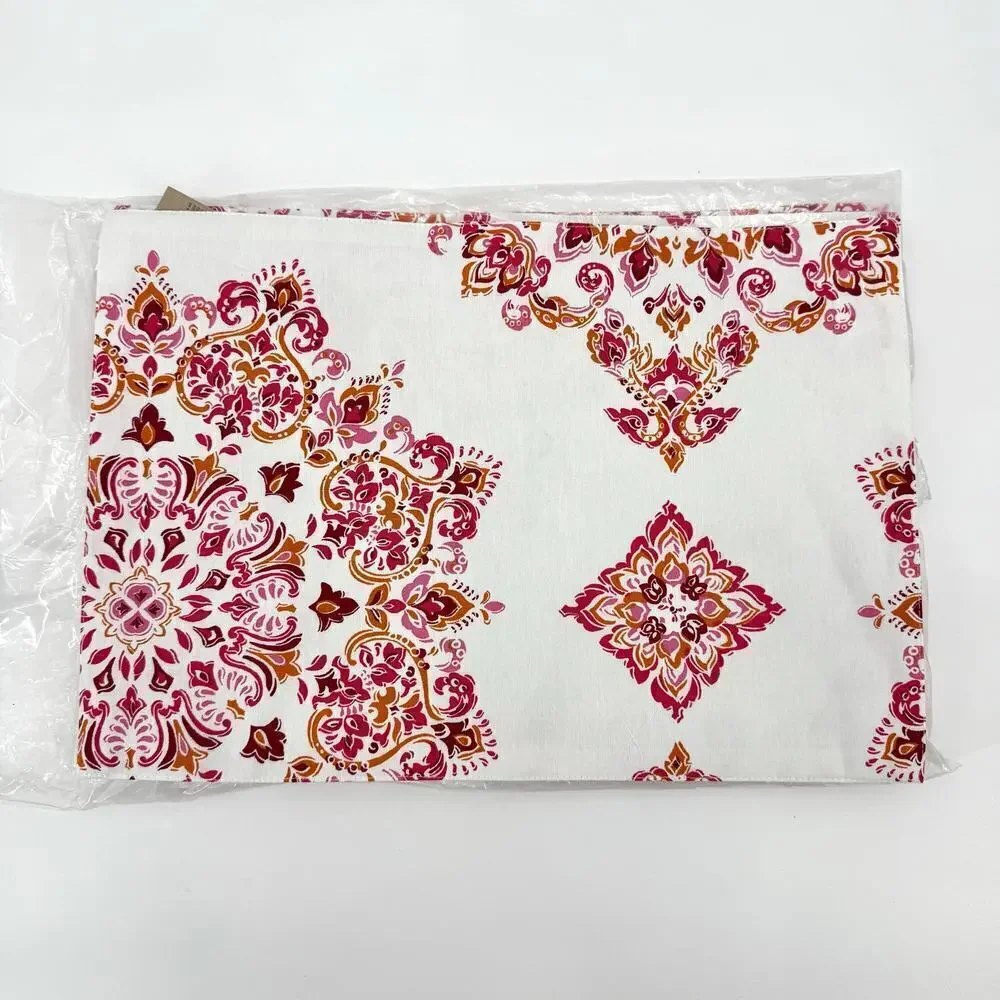 Bed Bath Beyond Echo Des. NWT Set of 6 Fabric Placemats 13x19 Parvani Medallion